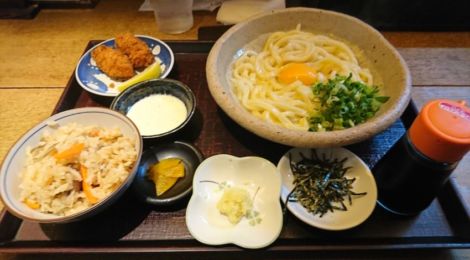 選べる定食(釜玉+カキフライ+かやくご飯)