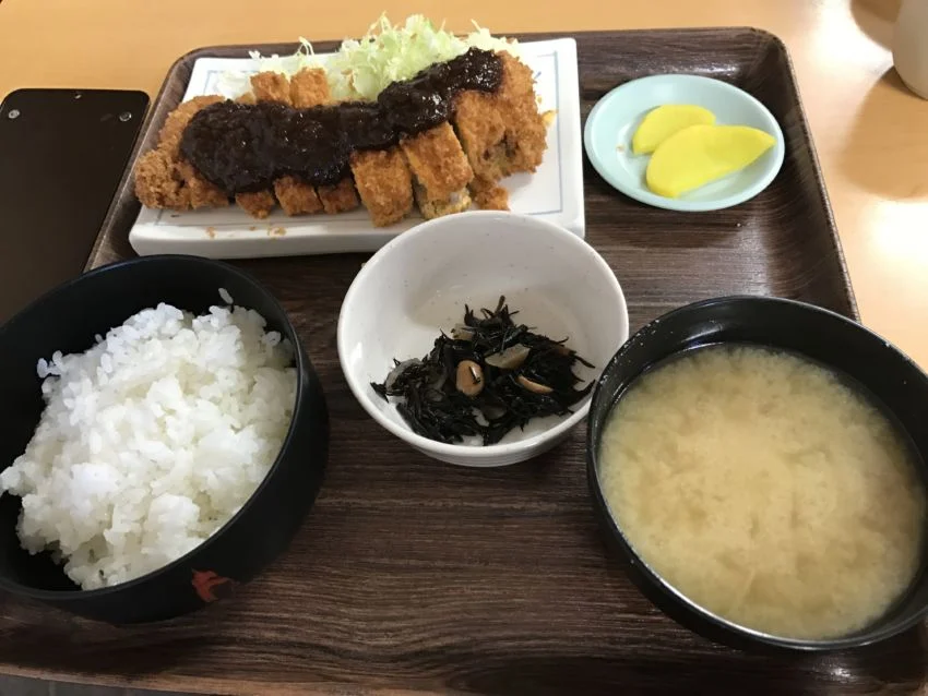 とんかつ定食