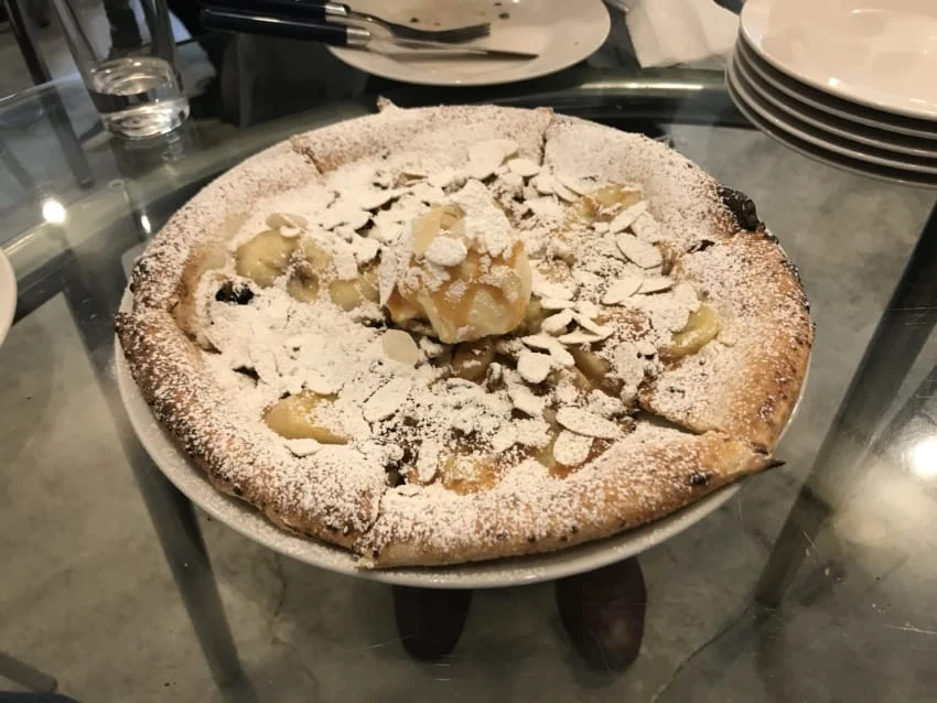 Pizza GONZOのデザートピザ