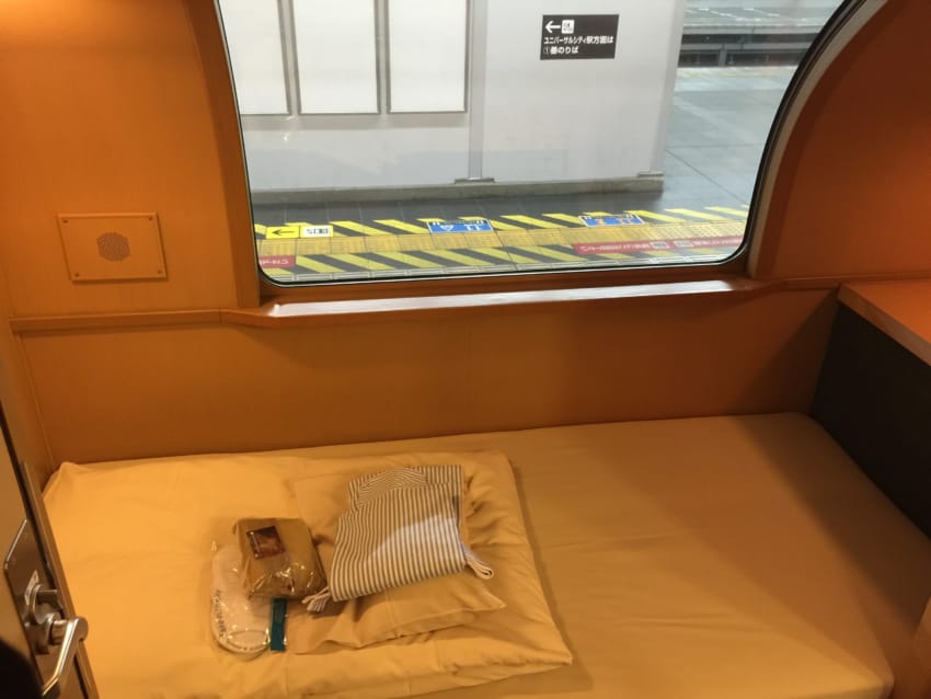 シングルデラックスベッド