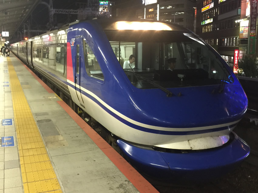 スーパーはくと
