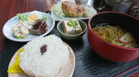 豆腐ハンバーグ定食