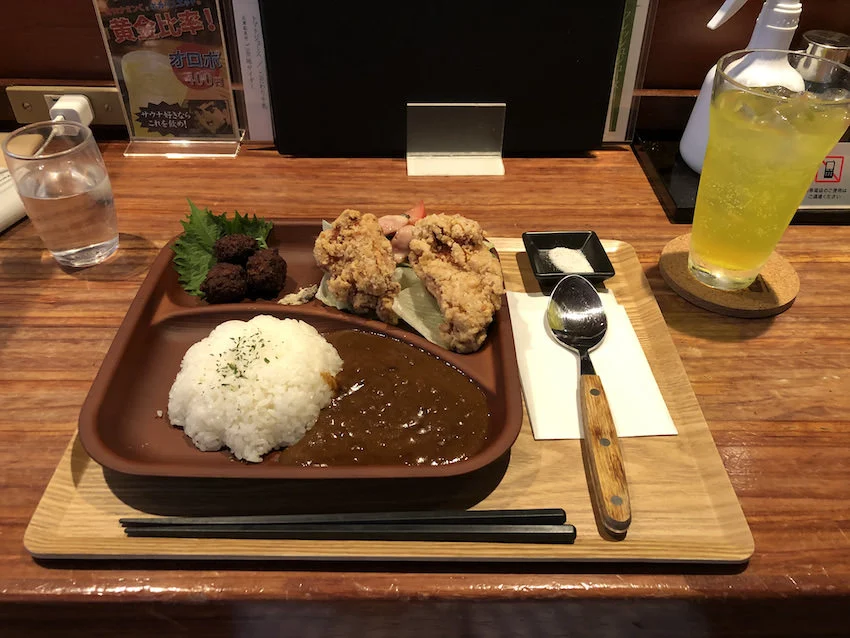 サ飯セット1,200円。たまらん…。