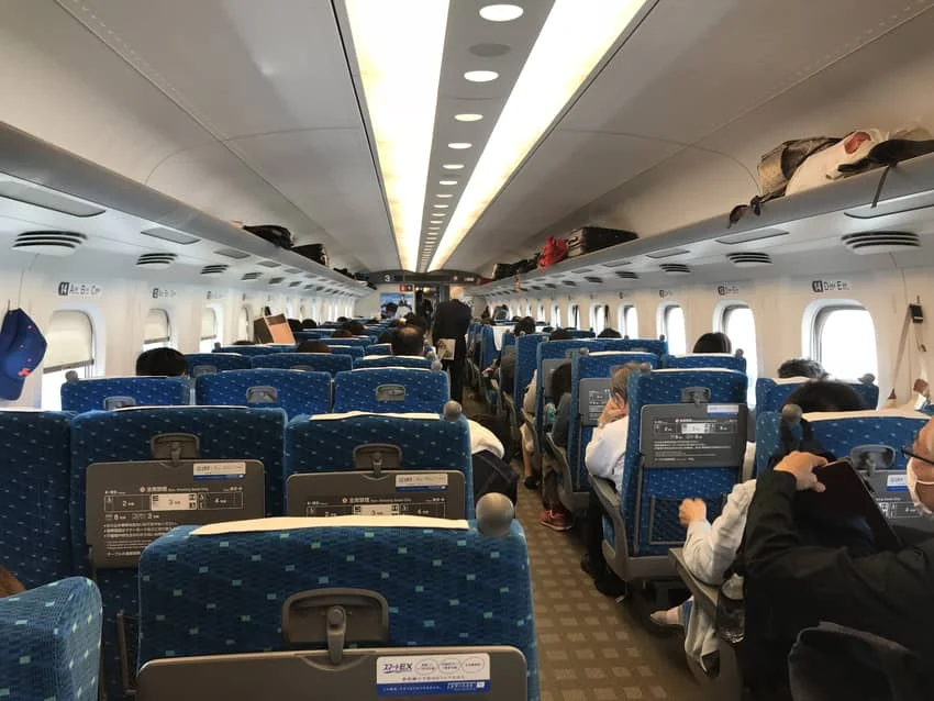 新幹線で岡山へ